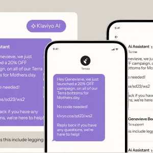 AI助手聊天界面,展示关于母亲节Terra下装20%折扣促销的对话。