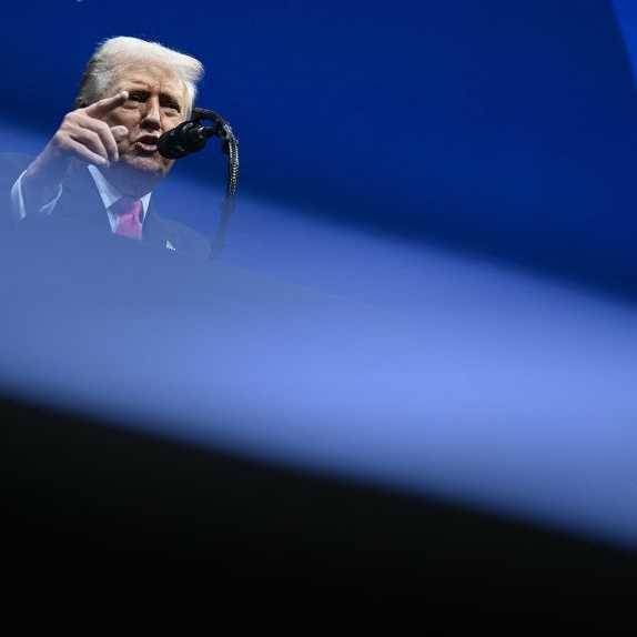 特朗普总统发表讲话